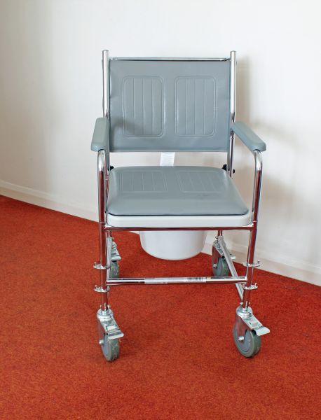 Cost of Commode Replacement in Fallbrook