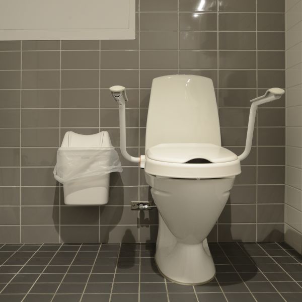 Commercial Toilet Repair in Fallbrook